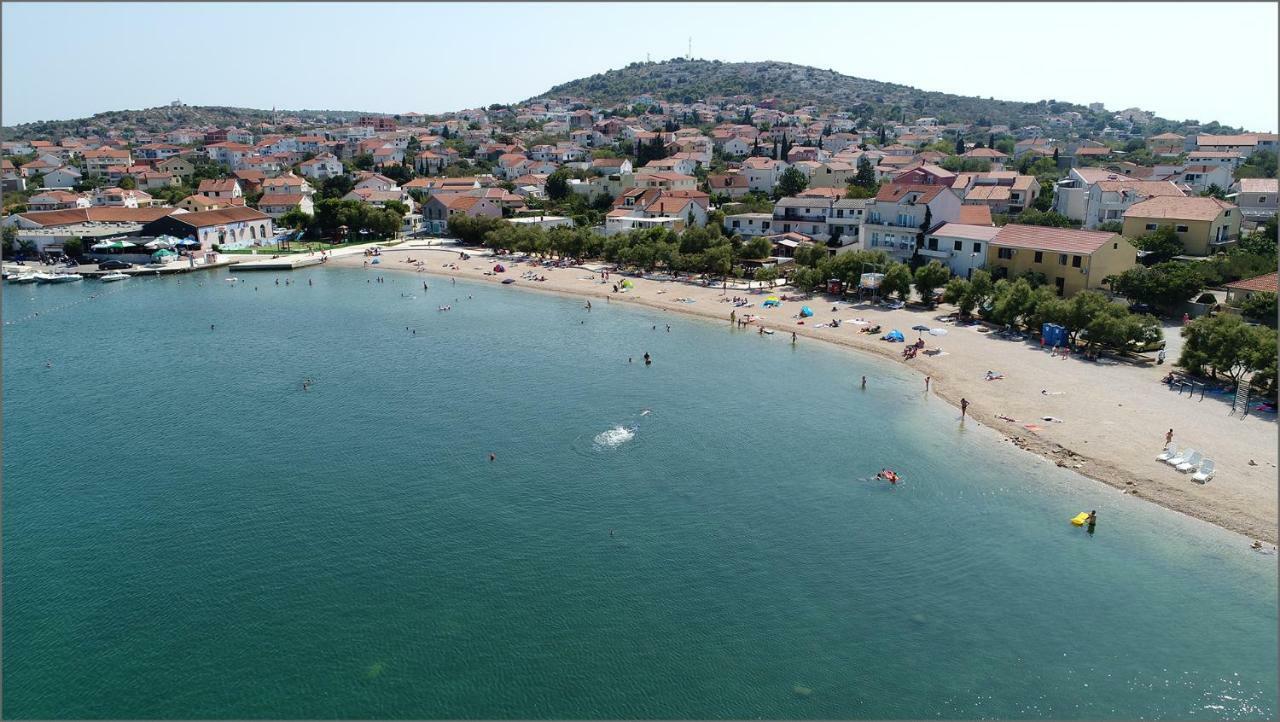 Beach Apartment Vami With Sea View Murter Exterior foto